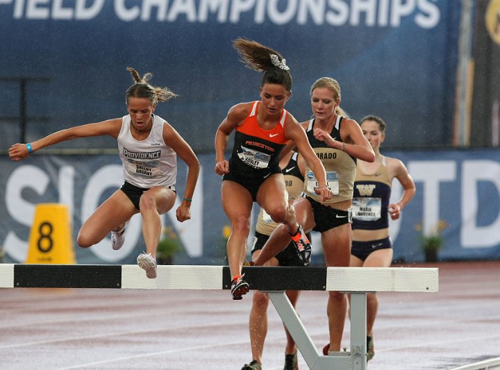 2010 NCAA Thur-065.JPG - 2010 NCAA Track and Field Championships, June 9-12, at Hayward Field, University of Oregon, Eugene, Oregon.